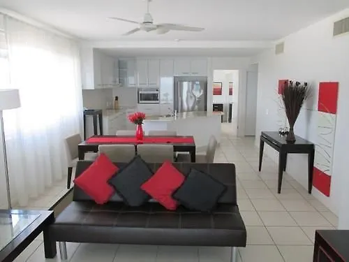 Tingeera Beachfront Apartments Hervey Bay