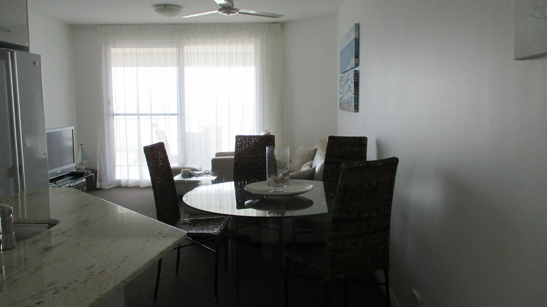 Tingeera Beachfront Apartments Hervey Bay 0*,  Australia